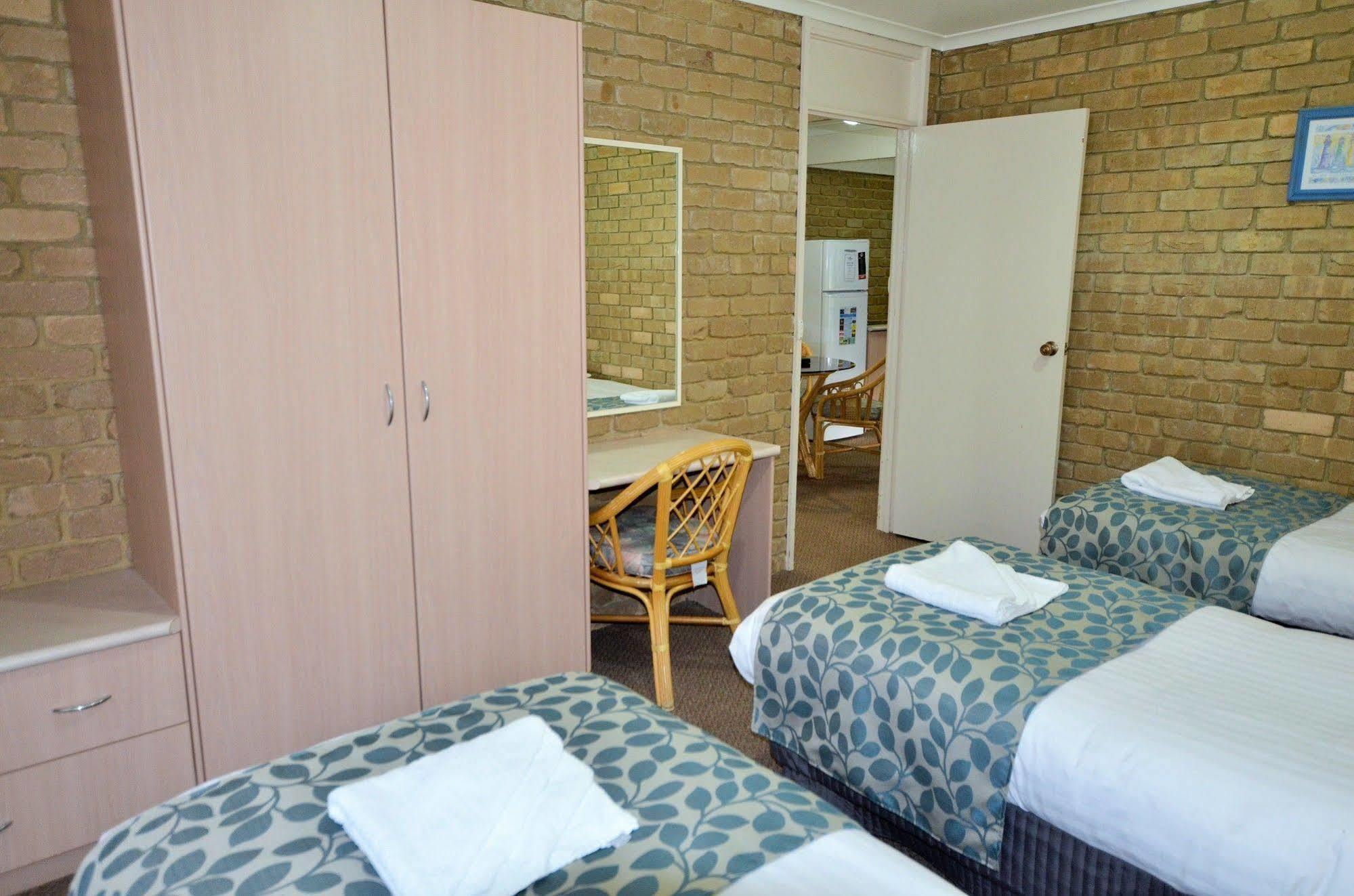 Tropicana Motor 3*